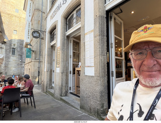 185 a2y. Spain - Santiago de Compostela - walking tour + Adam