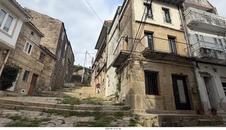 47 a2y. Spain - bus tour of north shore