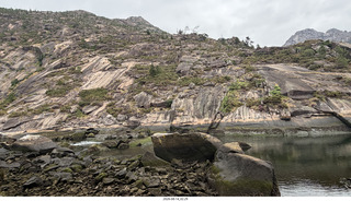 71 a2y. Spain - bus tour of north shore - river