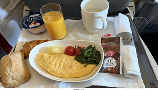 3 a2y. Santiago de Compostela to Madrid (STQ-MAD) breakfast